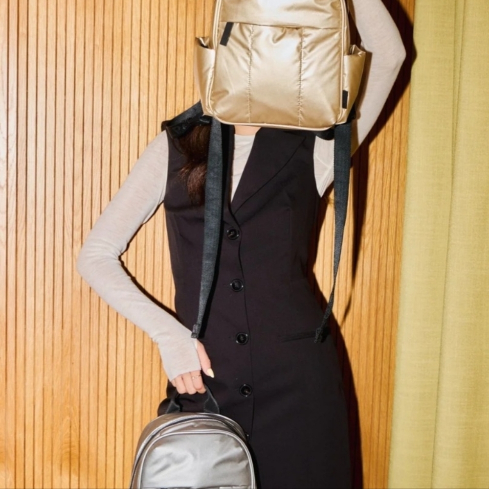 Cal-Pak Gold Backpack for Women - Picture 2 of 3